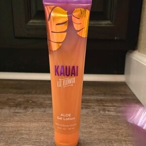 Bath & Body Works Kauai Lei Flower Aloe Gel lotion
